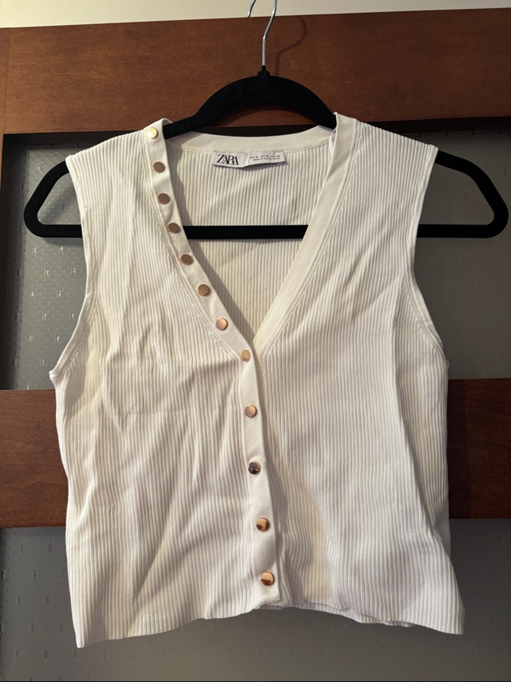Zara Cream Ribbed Button-Front Sleeveless Camisole